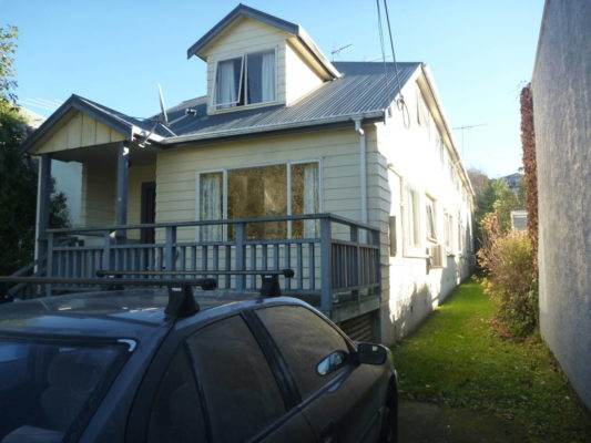 116A and B from carpark